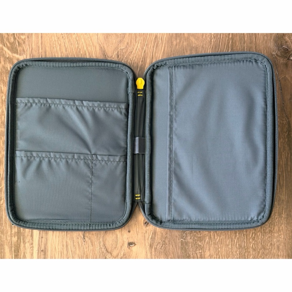 Baronfig A5 Zip Portfolio Organizer – Gray Canvas Laptop/Notebook Case